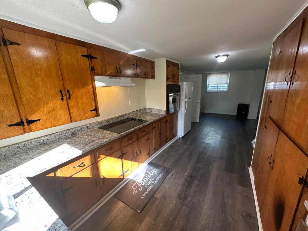 Charming 3-Bed, 1,5 Bath Home - Entire Space Just For You! Goodlettsville Exterior foto
