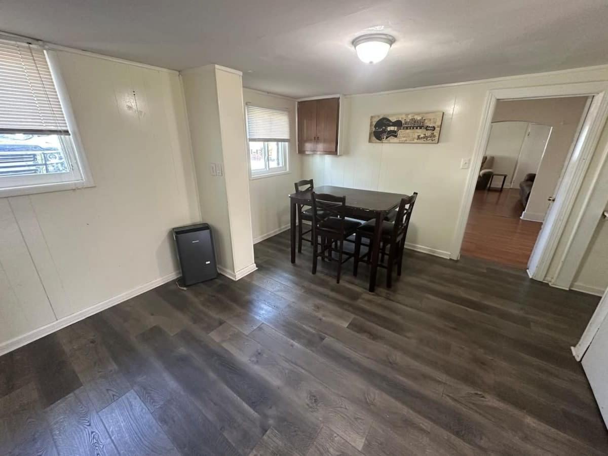 Charming 3-Bed, 1,5 Bath Home - Entire Space Just For You! Goodlettsville Exterior foto